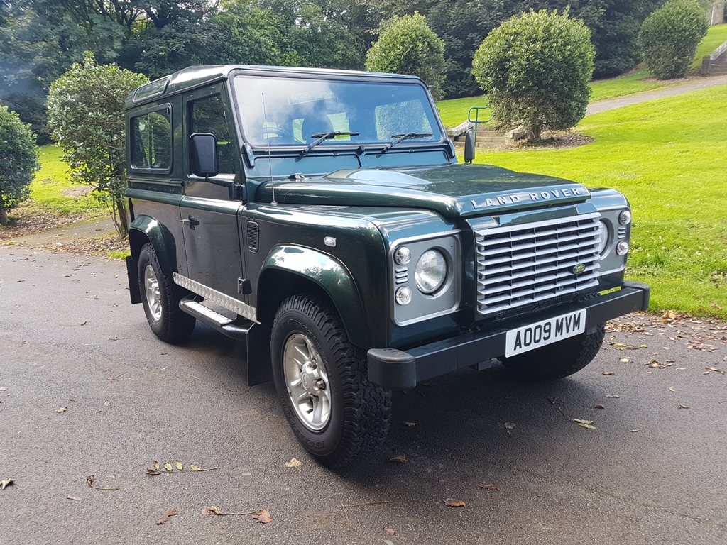 2009 LAND ROVER DEFENDER 90 TDCI XS COUNTY STATION WAGON - Simmonites