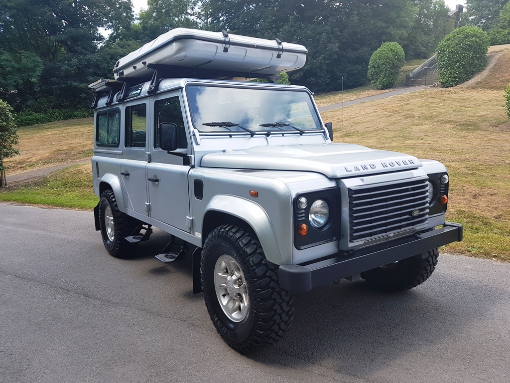 2010 LAND ROVER DEFENDER LHD 110 TDCI OVERLAND COUNTY - Simmonites