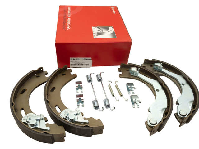 Brembo Handbrake Shoes Discovery 4 / Range Rover Sport 2010-2013 LR031947BR