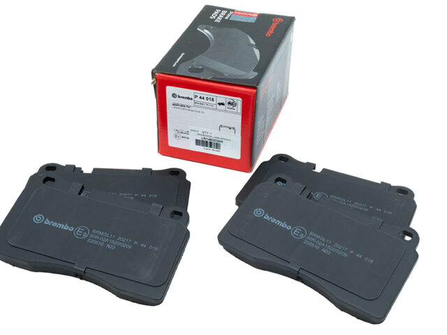 Brembo Brake Pads Front Range Rover 2002-2009/ Range Rover Sport 2005-2009 LR148353BR